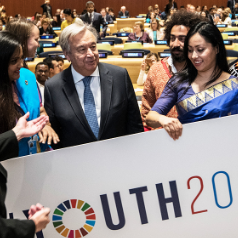 Photo Credit: Secretary-General António Guterres speaking with youth